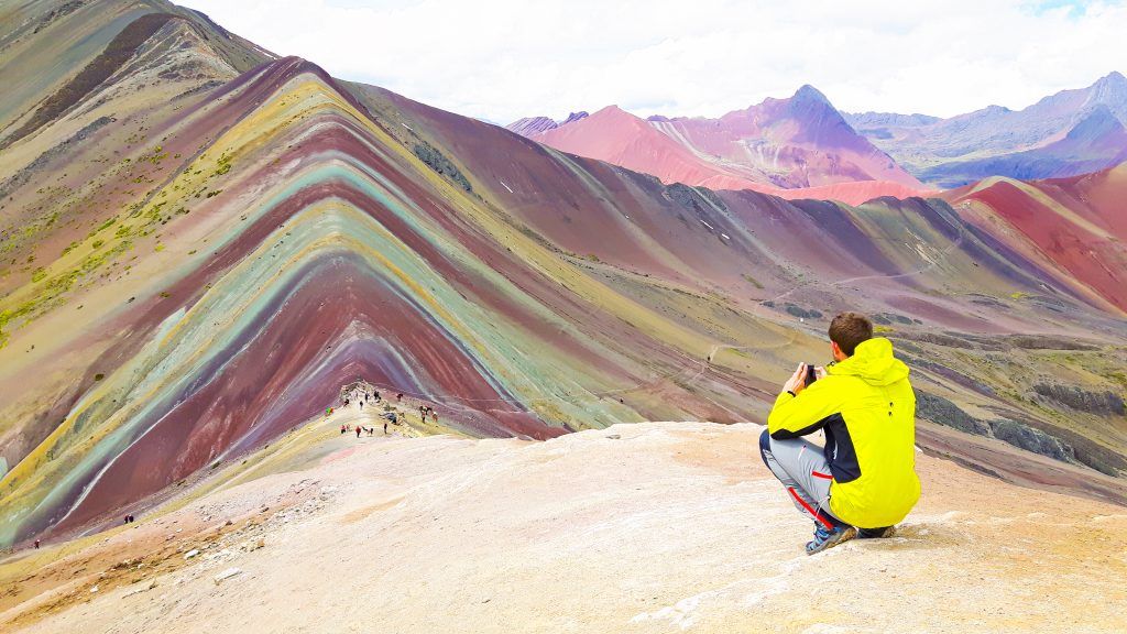 Montana_de_colores_Cusco_(Vinicunca)_y_Valle_Rojo_por_Inka_Time