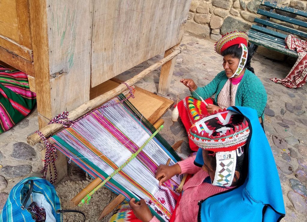 Ollantaytambo Peru- indigenous women weaving